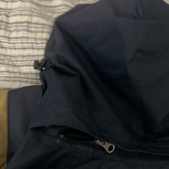 Gerry Shell Jacket - Perfect Outer Layer for Snowboarding/Skiing - Picture 5 of 8